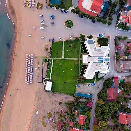 Ostria Kakovatos Hotel