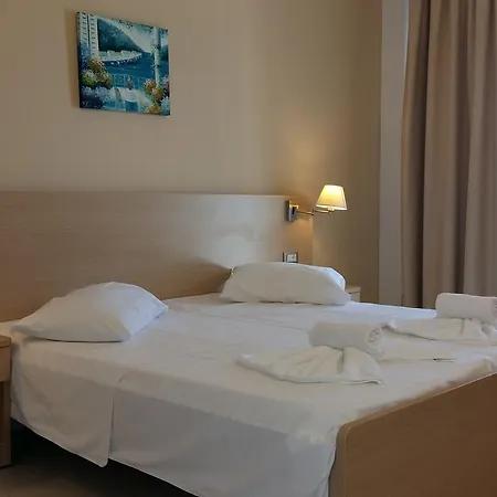 Ostria Kakovatos 3* Zaháro