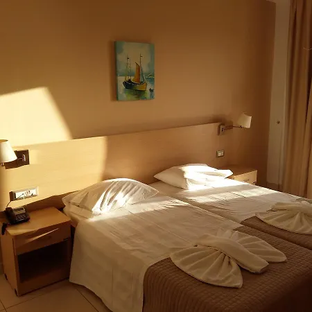 Ostria Kakovatos Отель Захаро