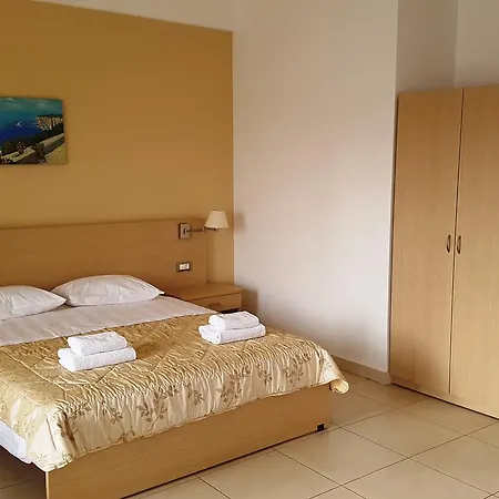 Ostria Kakovatos 3* Zaháro