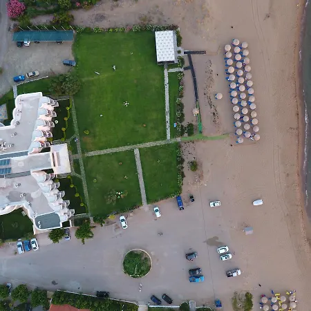 Ostria Kakovatos Zaháro