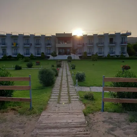 Ostria Kakovatos Захаро