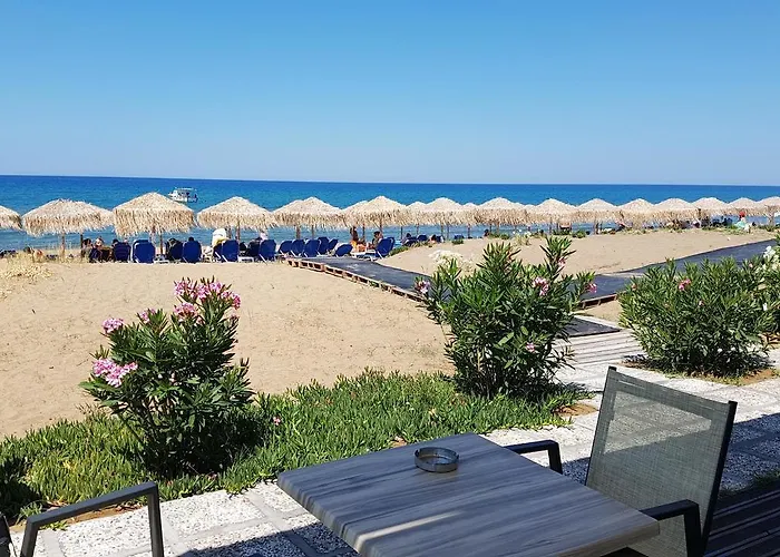 Ostria Kakovatos Zaháro